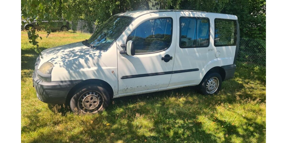 Fiat Doblo 203.000 km 1.590 &euro; Kämpfelbach 75236