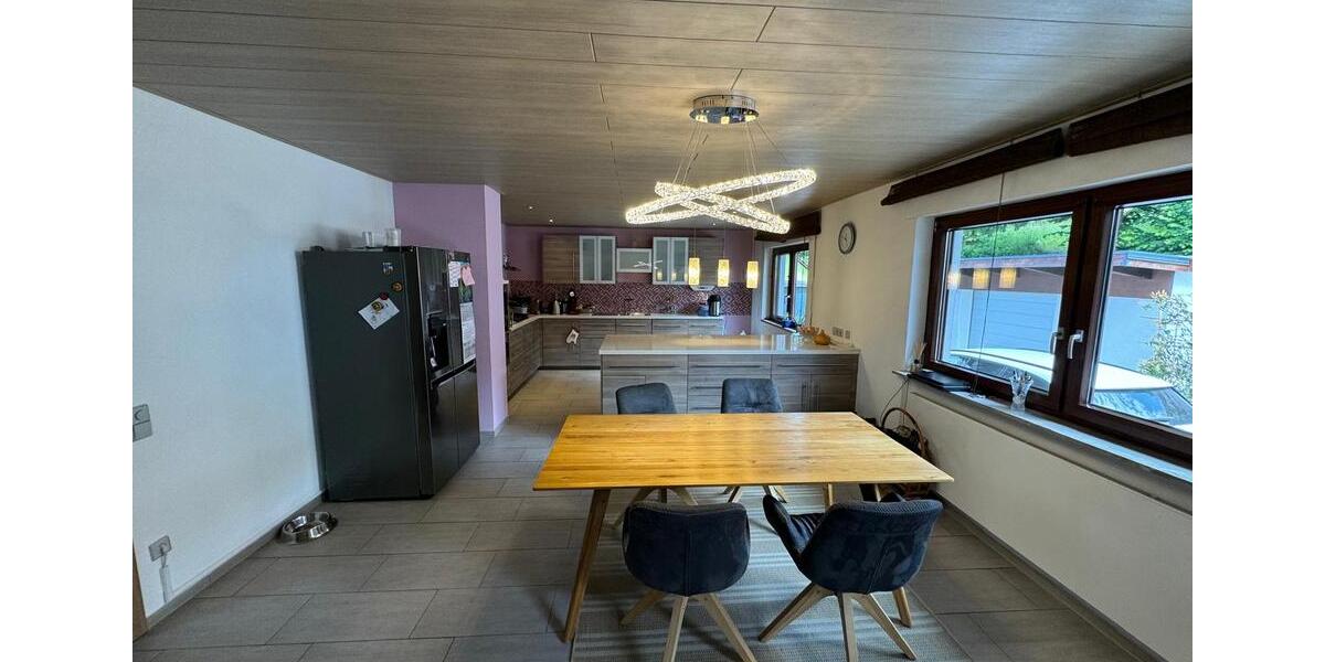 Bungalow Bretten - 7 Zimmer, 283 m&sup2;, 670.000&euro; | Angebot:26085967