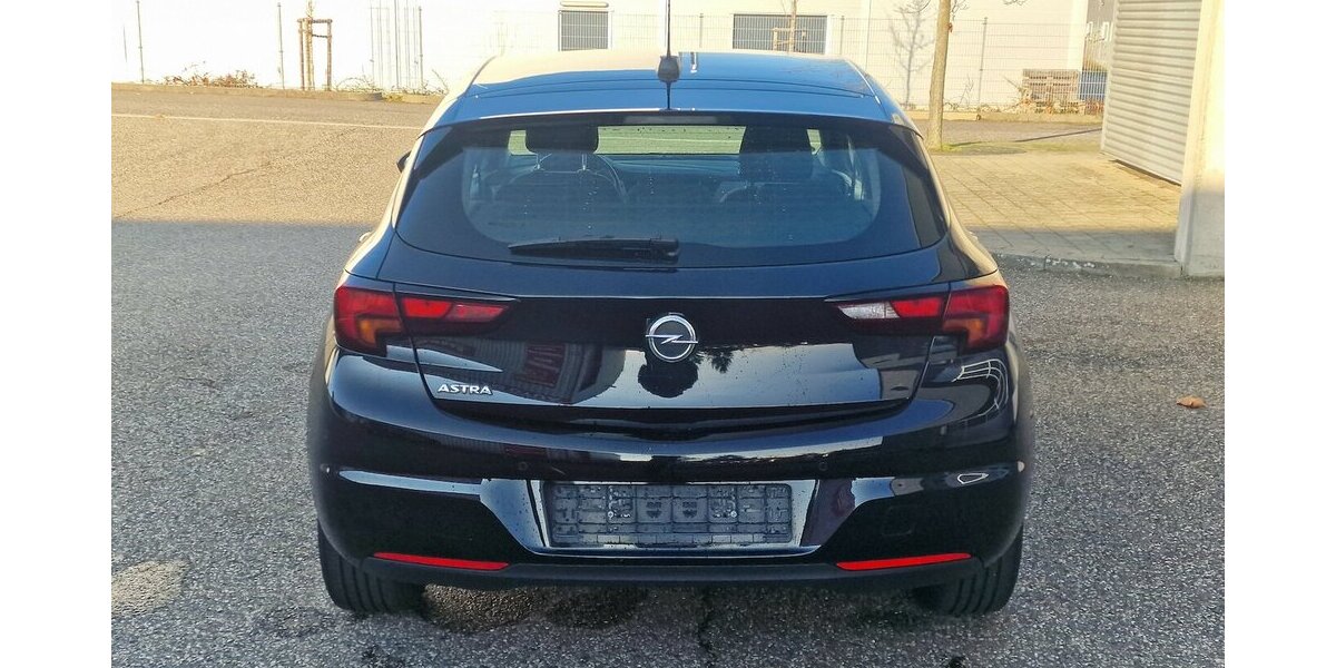 Opel Astra 1.5 D Edition Klimaautomatik NAVI LED 52.000 km 14.499 &euro; Landau 76829