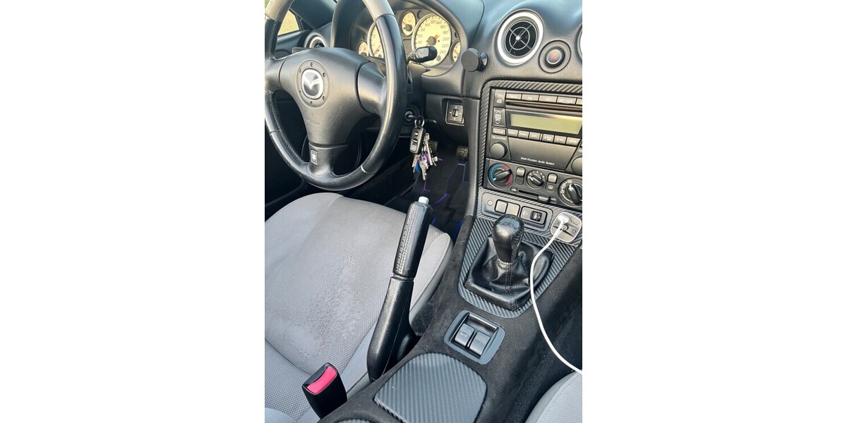 Mazda MX-5 158.000 km 7.800 € Karlsruhe 76133