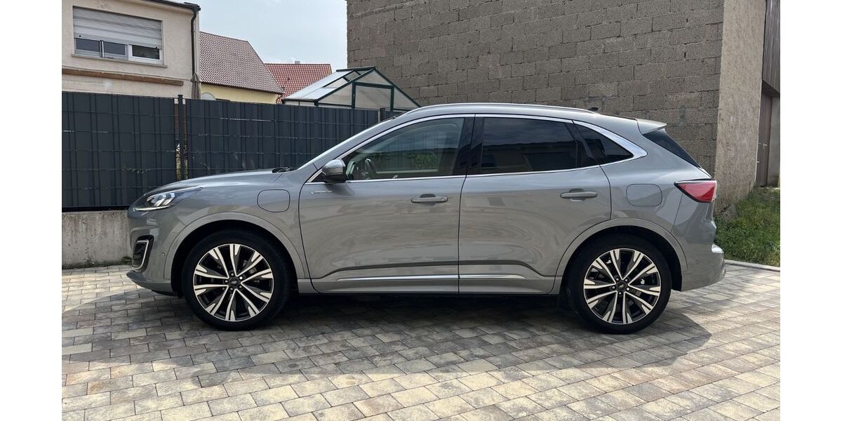 Ford Kuga 75.000 km 25.500 &euro; Neulingen 75245