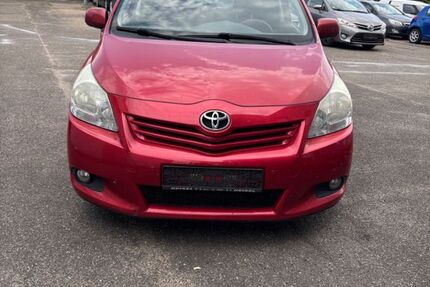 Toyota Verso 345.000 km 2.750 &euro; Landau 76829