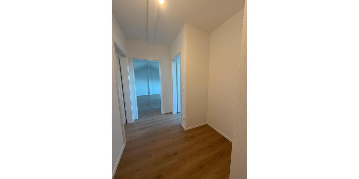 Dachgeschoßwohnung Karlsruhe Hagsfeld - 2 Zimmer, 50 m&sup2;, 1.100&euro; | Angebot:25415711