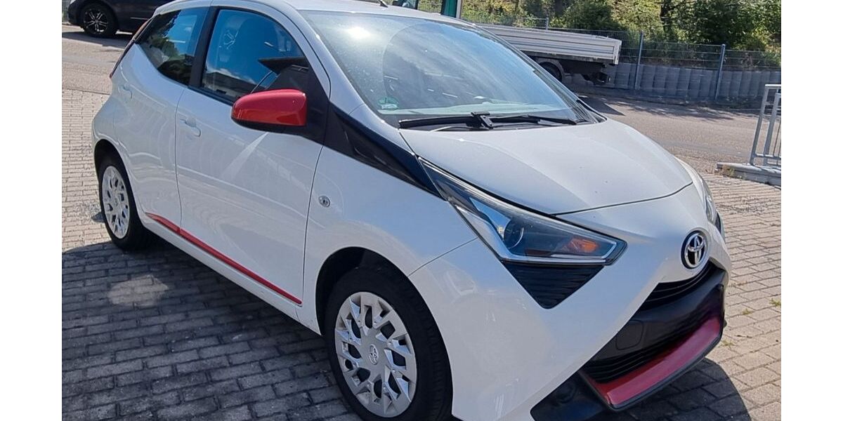 Toyota Aygo (X) 82.455 km 7.900 &euro; Oberderdingen 75038