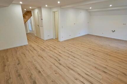 Wohnung Pforzheim Eutingen - 5 Zimmer, 144 m&sup2;, 1.380&euro; | Angebot:26167406