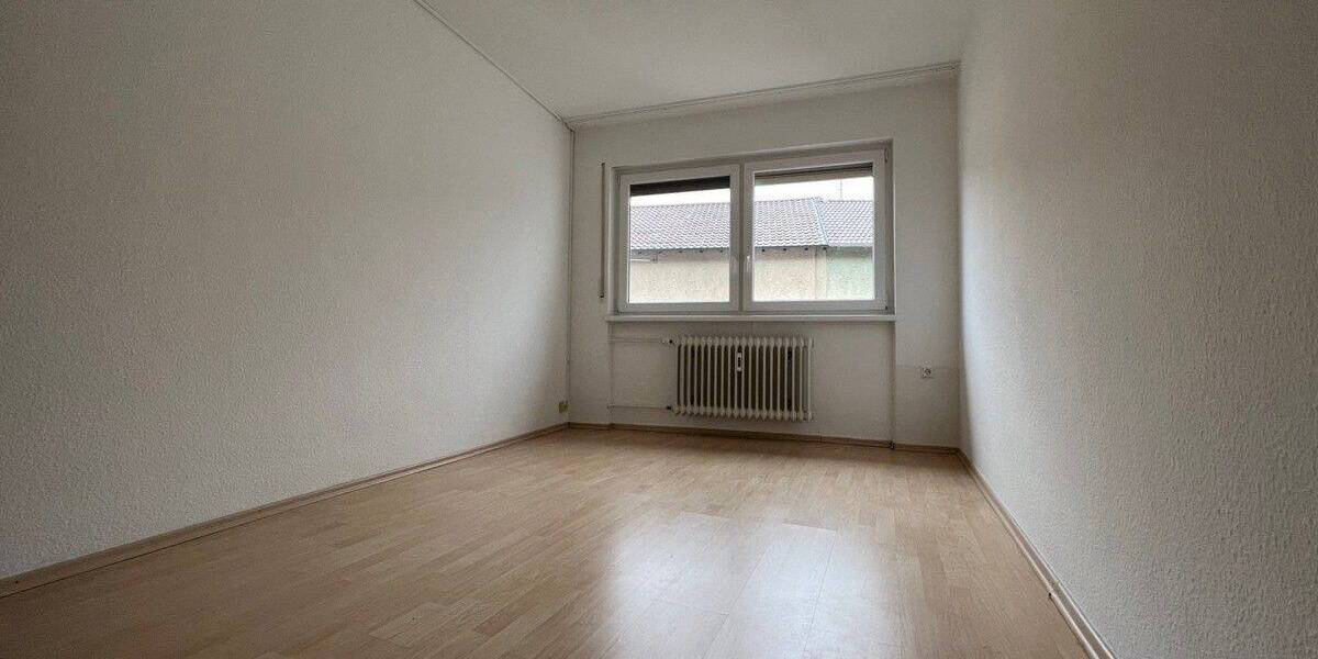 Etagenwohnung Karlsruhe Knielingen - 3 Zimmer, 93 m&sup2;, 1.050&euro; | Angebot:26911821