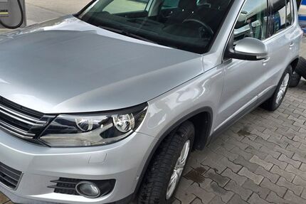 VW Tiguan 82.000 km 10.200 &euro; Linkenheim-Hochstetten 76351