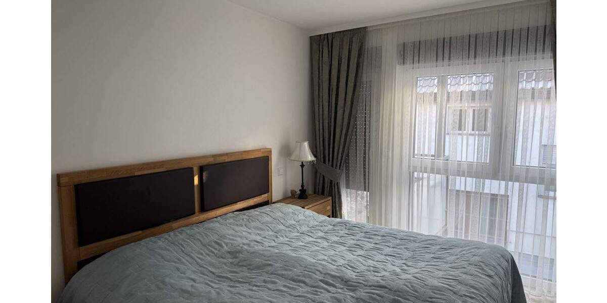 4 Wohnungen + 1 Laden - Attraktives Wohn- und Geschäftshaus in zentraler Lage von Pforzheim-Eutingen 1 zimmer