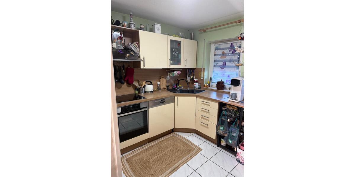 3-Zimmer Maisonette mit eigenem Eingang, Terrasse, Balkon und TG 3 zimmer