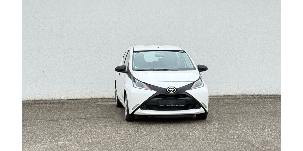 Toyota Aygo (X) 230.000 km 3.499 &euro; Kandel 76870