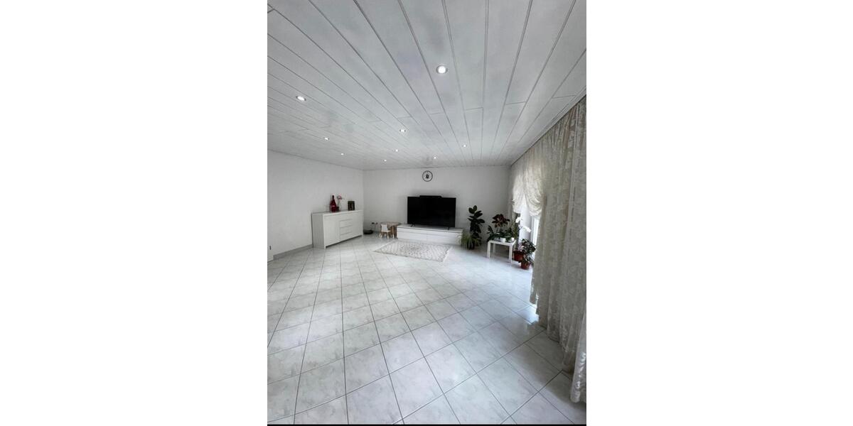Mehrfamilienhaus, Wohnhaus Kraichtal - 14 Zimmer, 450 m&sup2;, 860.000&euro; | Angebot:27155425