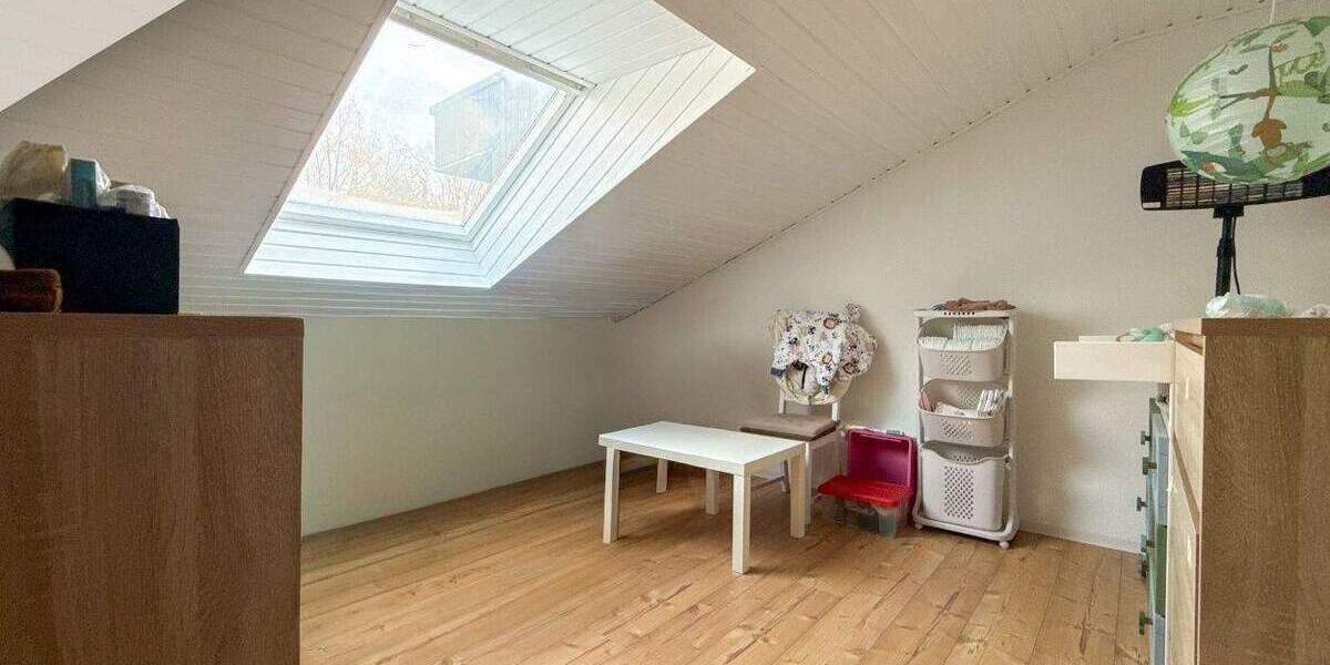 Reihenmittelhaus Karlsruhe Durlach - 4 Zimmer, 167 m&sup2;, 650.000&euro; | Angebot:25727865
