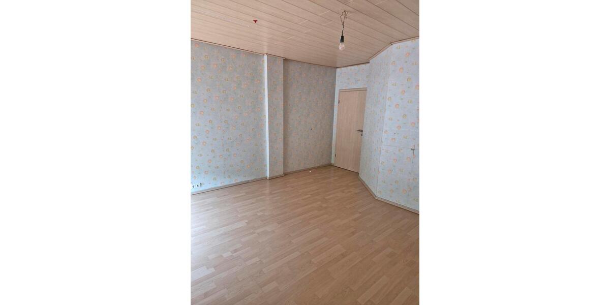 Etagenwohnung Bad Schönborn - 2 Zimmer, 100 m&sup2;, 340.000&euro; | Angebot:25921111