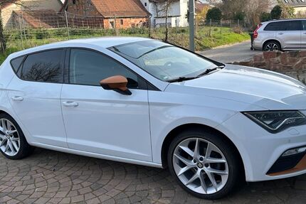 Seat Leon 89.943 km 16.500 &euro; Dierbach 76889