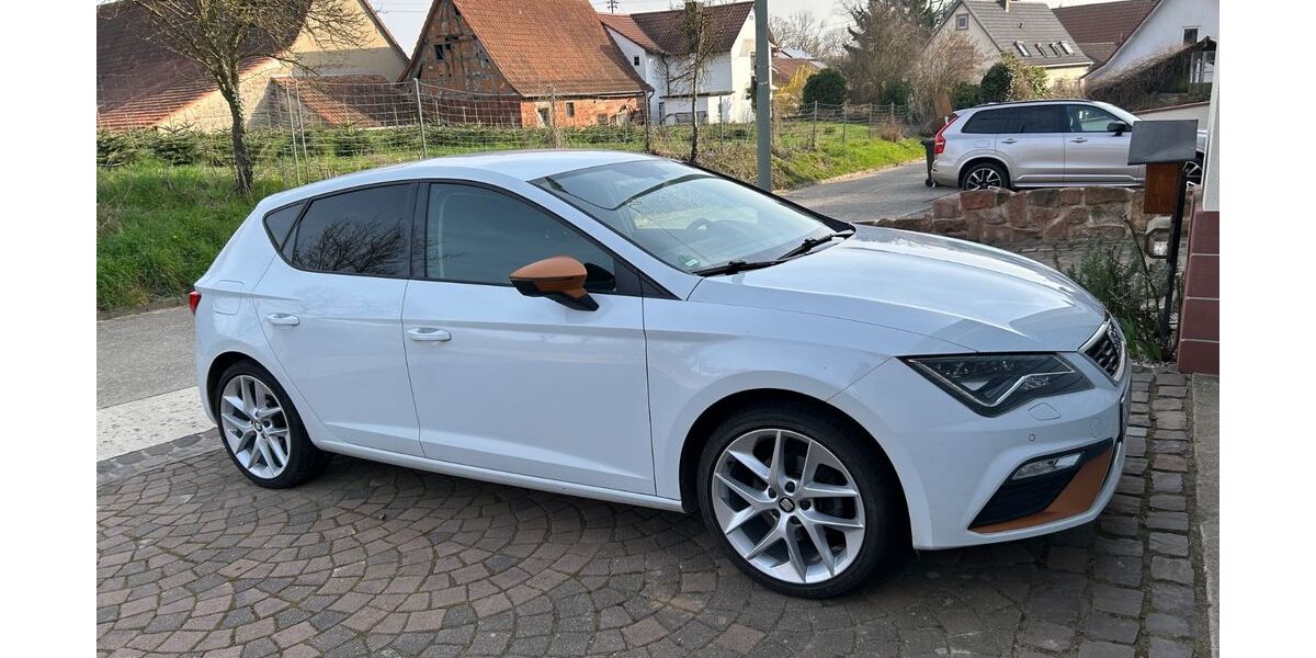 Seat Leon 89.943 km 16.500 &euro; Dierbach 76889