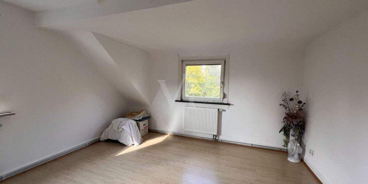 Mehrfamilienhaus, Wohnhaus Baden-Baden Oos - 9 Zimmer, 232 m&sup2;, 480.000&euro; | Angebot:25776906