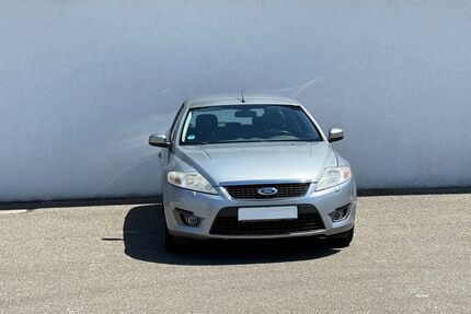 Ford Mondeo 139.000 km 3.799 &euro; Kandel 76870