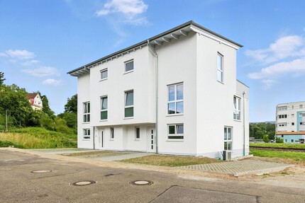 „Zuhause am Wiebelsbach“ – Ihr neues Zuhause in perfekter Lage.