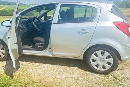 Opel Corsa 85.000 km 2.999 € Remchingen 75196