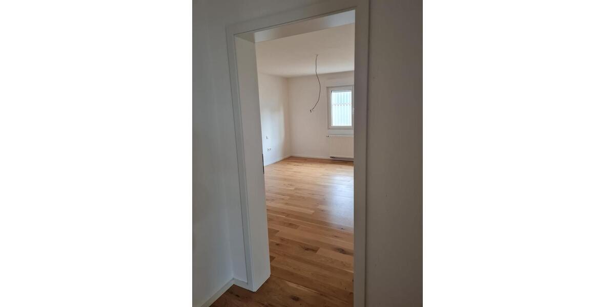Erdgeschoßwohnung Bietigheim - 2 Zimmer, 80 m&sup2;, 1.080&euro; | Angebot:25403619