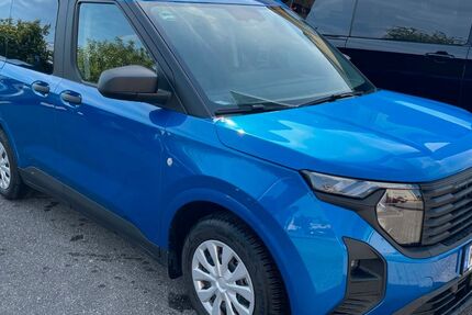 Ford Tourneo Courier 2.950 km 29.490 € Weingarten 76356