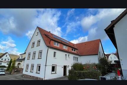 Helle Bürofläche oder Beauty Salon zu vermieten zimmer