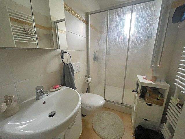 Etagenwohnung Pforzheim Südweststadt - 2 Zimmer, 79 m&sup2;, 670&euro; | Angebot:25770637