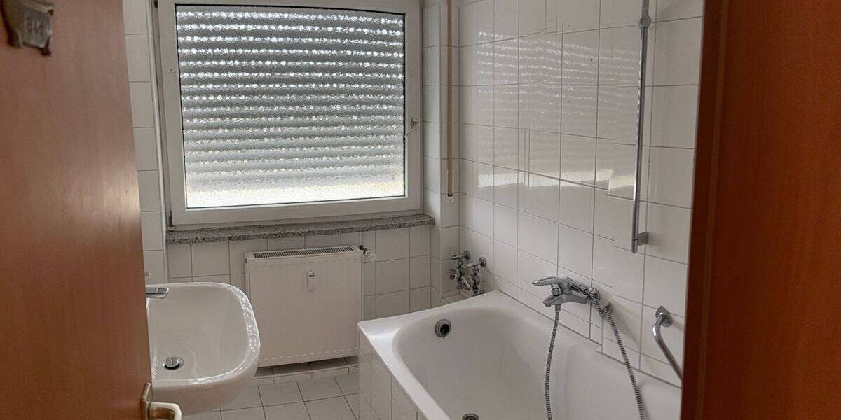 Etagenwohnung Philippsburg - 4 Zimmer, 89 m&sup2;, 823&euro; | Angebot:26882154