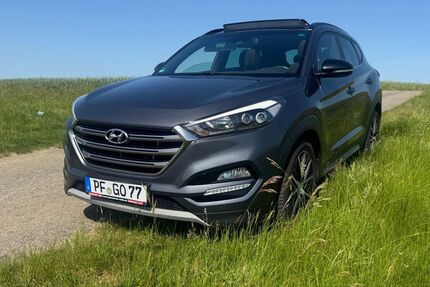 Hyundai TUCSON 159.000 km 14.850 &euro; Bilfingen 75236