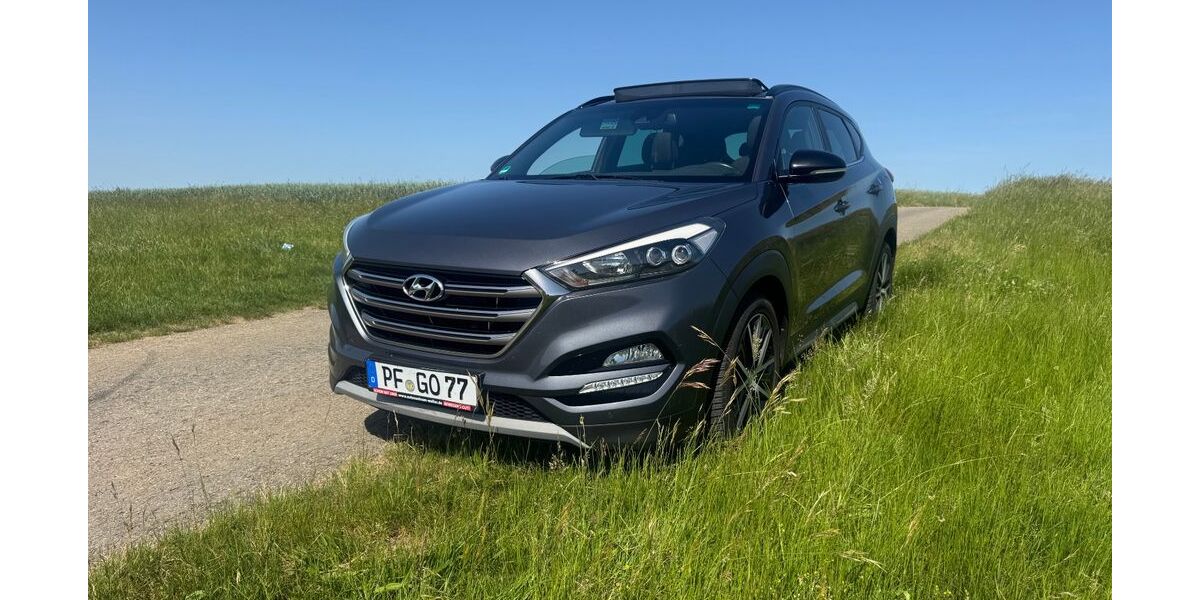 Hyundai TUCSON 159.000 km 14.850 &euro; Bilfingen 75236