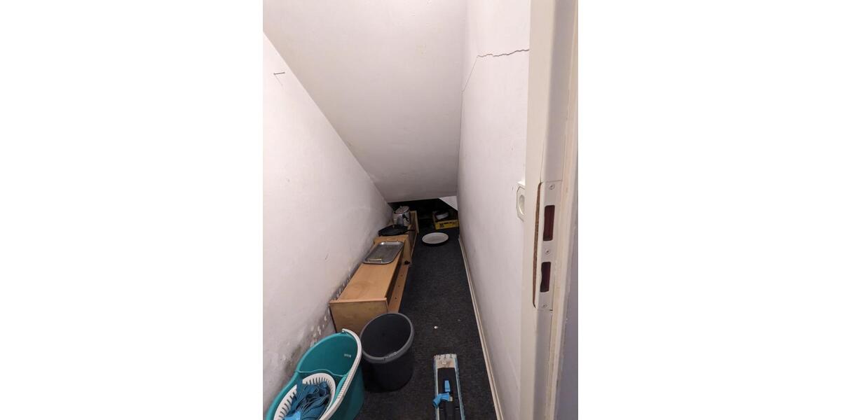 Große Wohnung ca. 100qm-Mietrabatt gegen Sanierung 4 zimmer