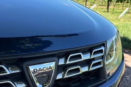 Dacia Duster 129.000 km 7.800 &euro; Landau 76829