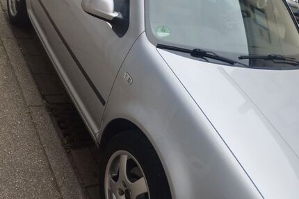 VW Golf 206.000 km 2.150 &euro; Eisingen 75239