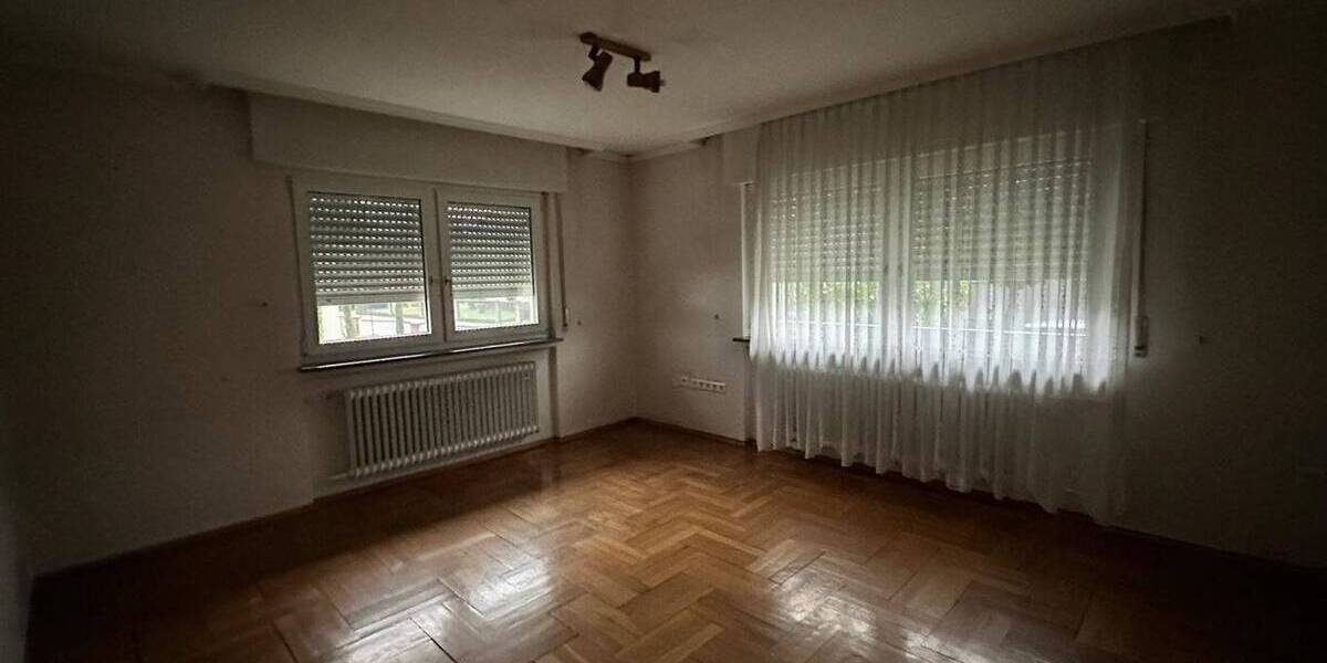 Mehrfamilienhaus, Wohnhaus Bietigheim - 6 Zimmer, 146 m&sup2;, 430.000&euro; | Angebot:26596519
