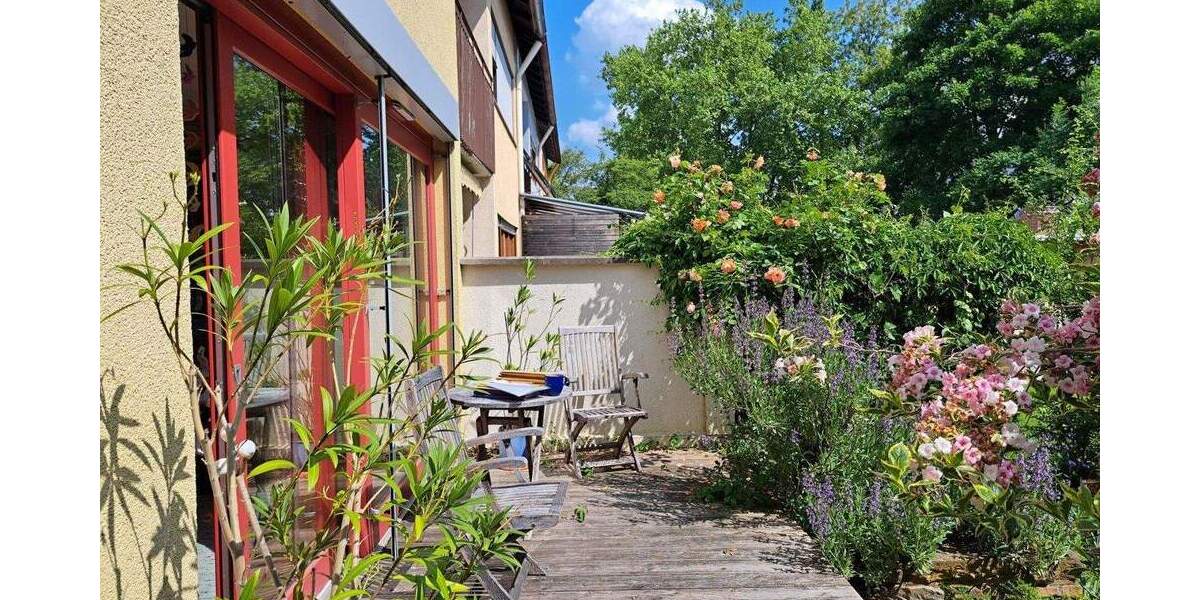 Lichtdurchflutetes Reihenmittelhaus in sehr gutem Zustand 6 zimmer