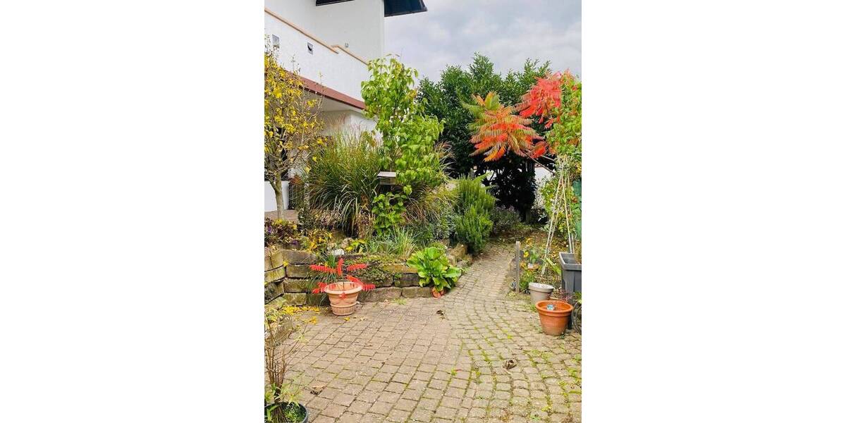 Einfamilienhaus Waghäusel Kirrlach - 7 Zimmer, 250 m&sup2;, 725.000&euro; | Angebot:25669529