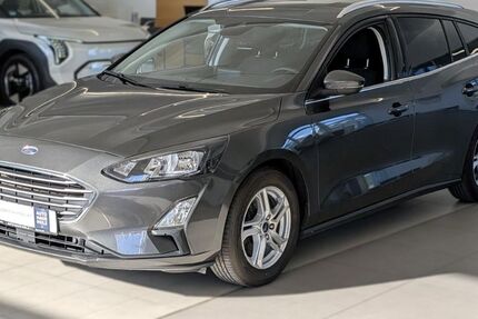 Ford Focus 97.000 km 11.990 &euro; Landau 76829
