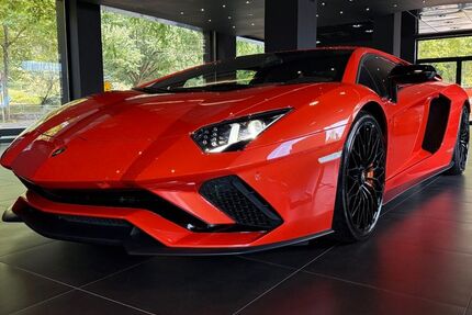 Lamborghini Aventador 5.950 km 495.000 € Baden-Baden 76532