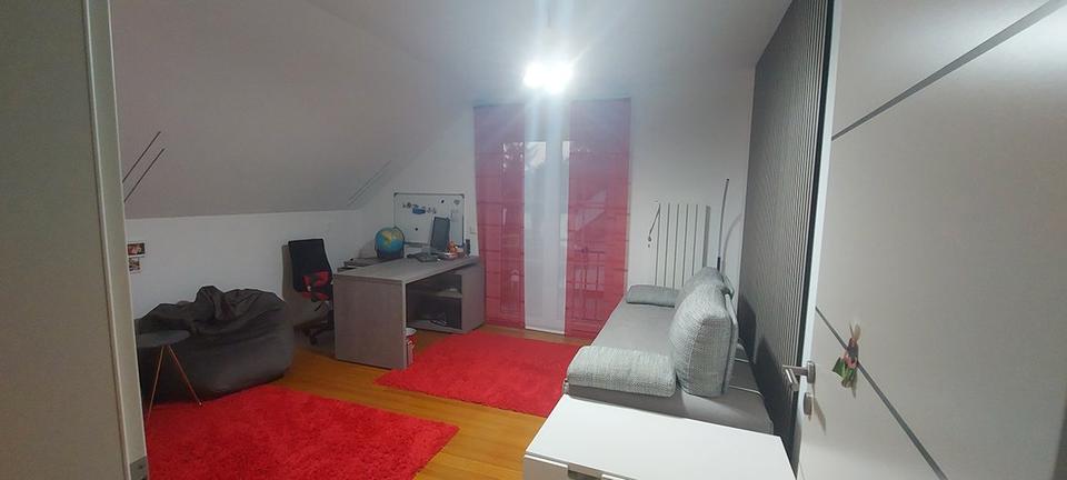 Einfamilienhaus Karlsruhe Neureut - 8 Zimmer, 200 m&sup2;, 960.000&euro; | Angebot:26950366