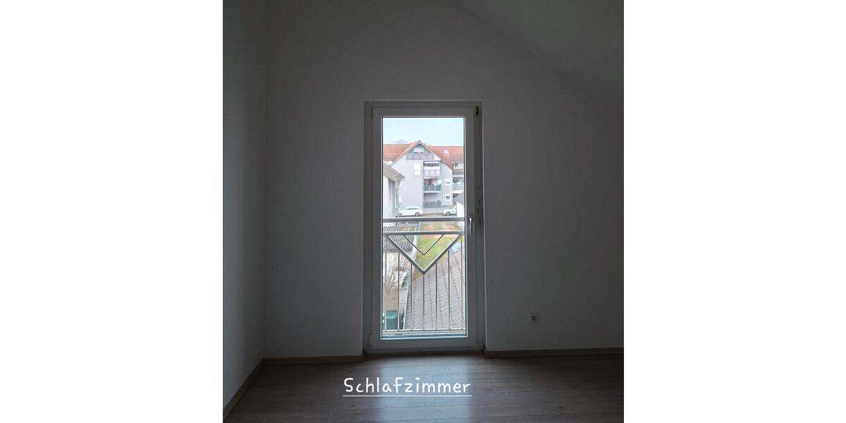 Dachgeschoßwohnung Rastatt - 3 Zimmer, 78 m&sup2;, 800&euro; | Angebot:26404885