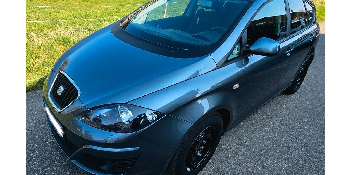 Seat Altea 144.000 km 4.900 &euro; Karlsruhe 76228