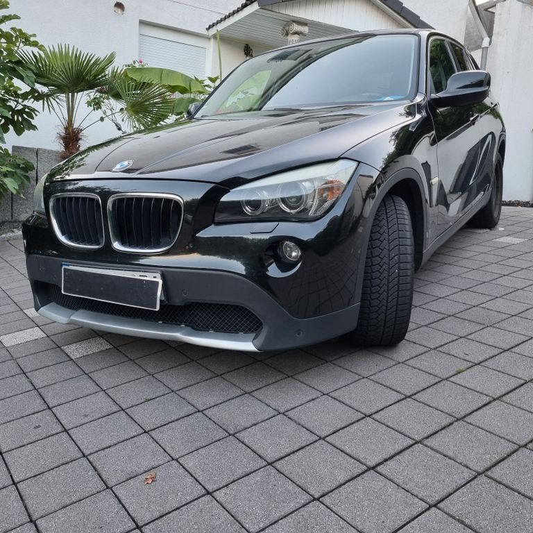 X1