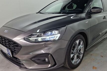 Ford Focus 58.321 km 17.490 &euro; Landau 76829