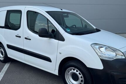 Peugeot Partner 100.000 km 7.900 &euro; Rastatt 76437
