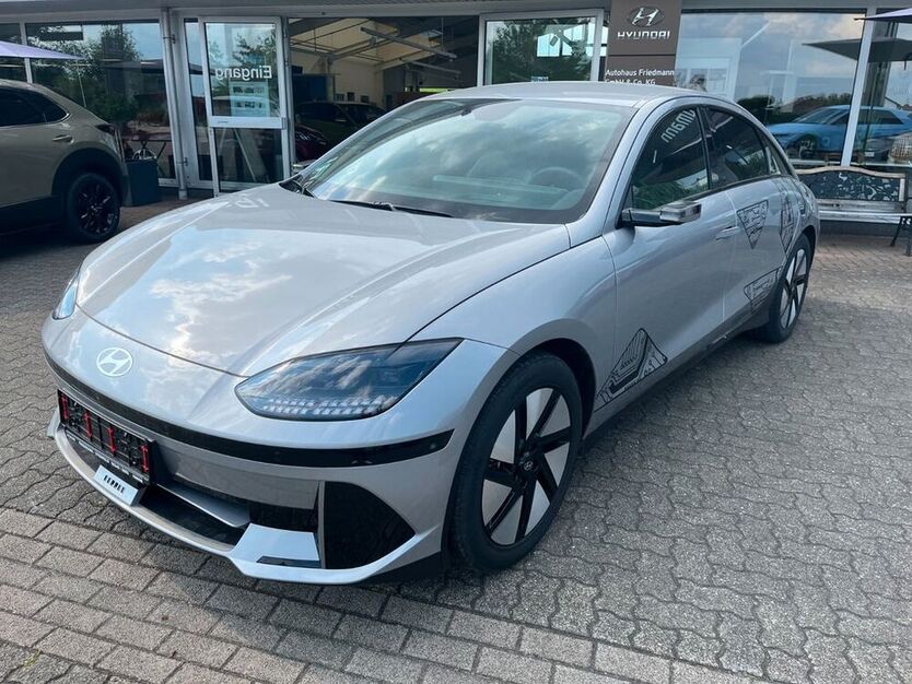 IONIQ 6