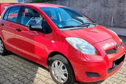 Toyota Yaris 143.950 km 2.950 € Bad Herrenalb 76332
