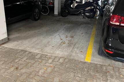 Garagen / Stellplätze Karlsruhe Innenstadt-Ost - 90&euro; | Angebot:26400728