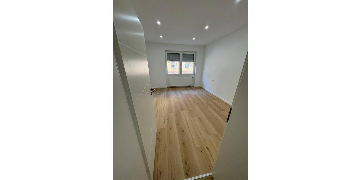 Terrassenwohnung Karlsruhe Südstadt - 3 Zimmer, 91 m&sup2;, 1.700&euro; | Angebot:26296413