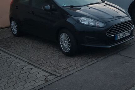 Ford Fiesta 163.000 km 5.900 € Bruchsal 76646