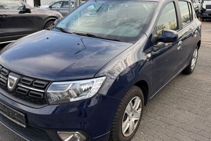 Dacia Sandero 107.000 km 3.799 &euro; Karlsruhe 76135
